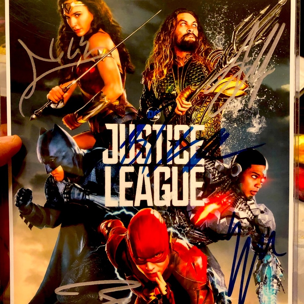 Justice league cast signed ✍🏼 (Rp)
